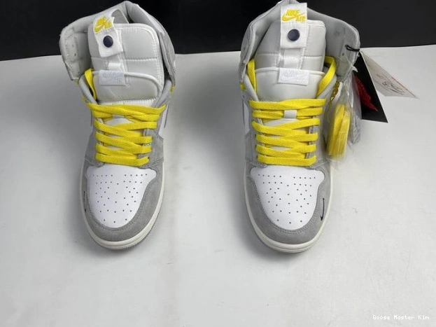 Smoke Air Switch 1 Jordan Light High CW6576-100 0608
